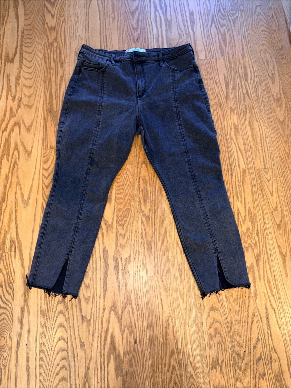 Hollister Dark Grey Curvy Ultra High-Rise Skinny Ankle Jeans